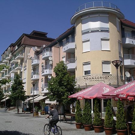Centrum 2 Apartmanok Hévíz Exterior foto