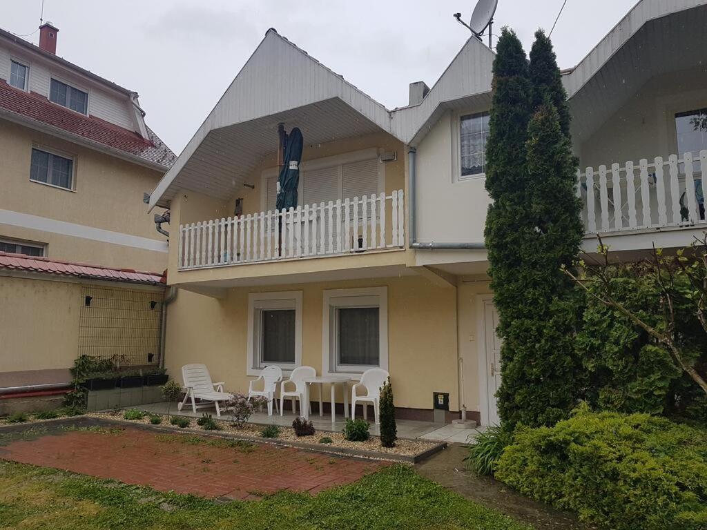 Centrum 2 Apartmanok Hévíz Exterior foto