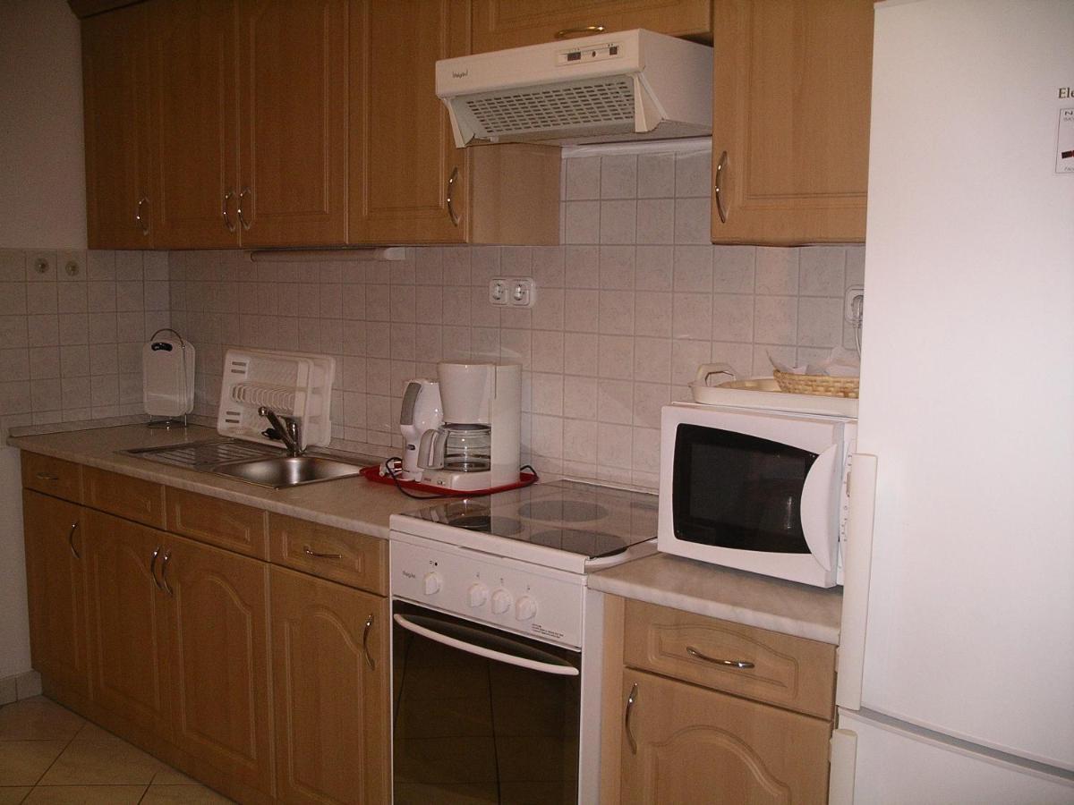 Centrum 2 Apartmanok Hévíz Exterior foto