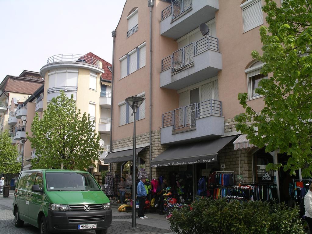 Centrum 2 Apartmanok Hévíz Exterior foto