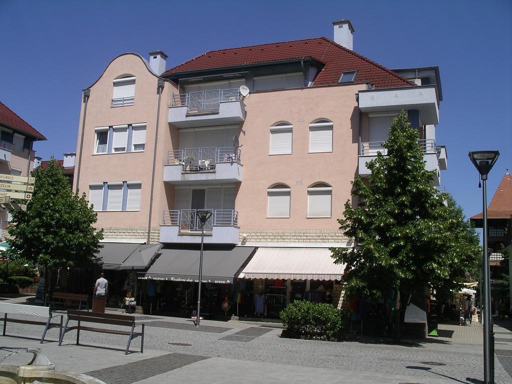 Centrum 2 Apartmanok Hévíz Exterior foto